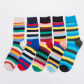 Happy Socken gestreifte Frauen Baumwollsocken Hersteller Mädchen Crew Socken Großhandelsfabrik